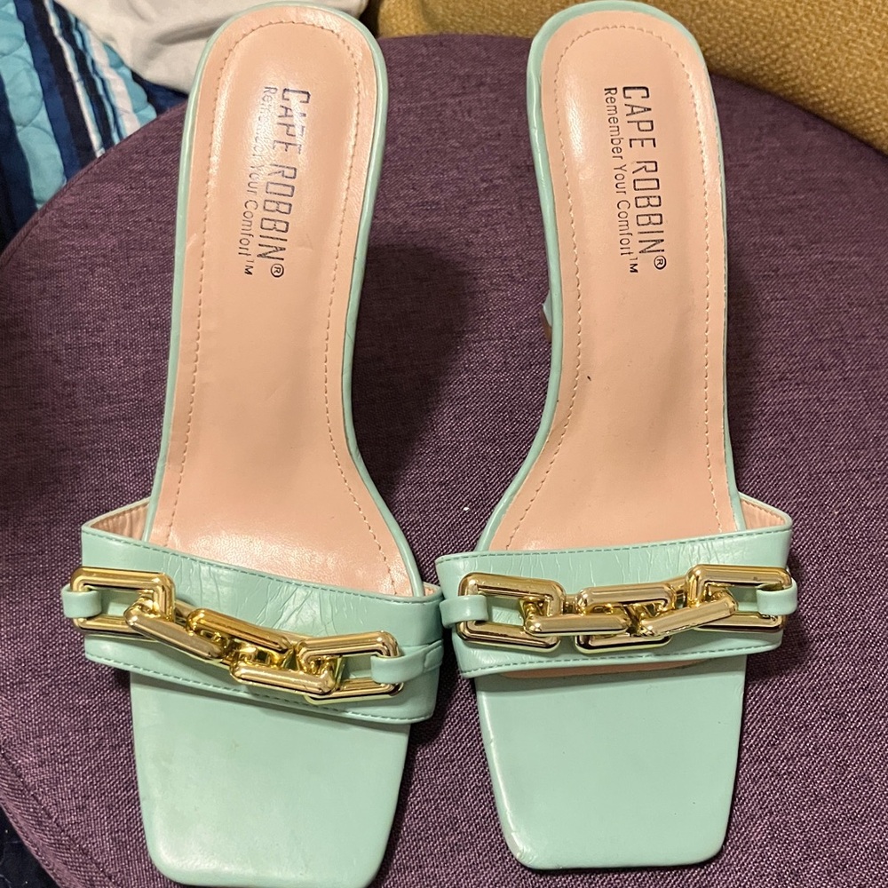 Cape Robbin Mint Green Heels with Gold Chain